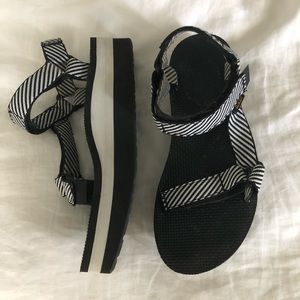Teva flatform sandals